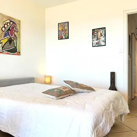 Au Lavandou Avec Terrasse Et Vue - Fr-1-251-237 דירה *